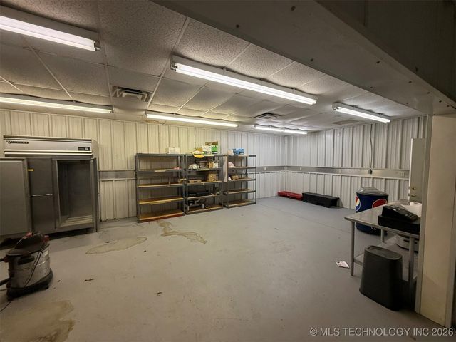 8100 Wainwright Road, Oktaha, OK 74450