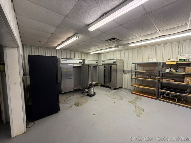 8100 Wainwright Road, Oktaha, OK 74450