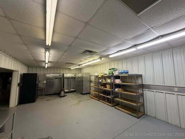 8100 Wainwright Road, Oktaha, OK 74450