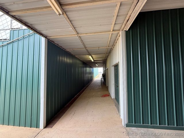 8100 Wainwright Road, Oktaha, OK 74450