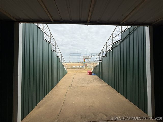 8100 Wainwright Road, Oktaha, OK 74450