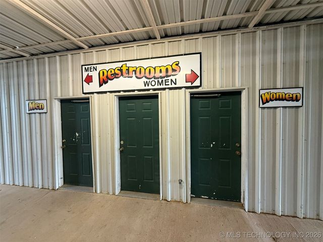 8100 Wainwright Road, Oktaha, OK 74450