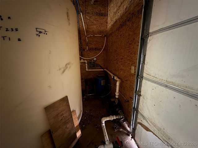 8100 Wainwright Road, Oktaha, OK 74450