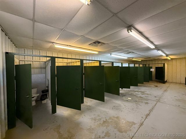 8100 Wainwright Road, Oktaha, OK 74450