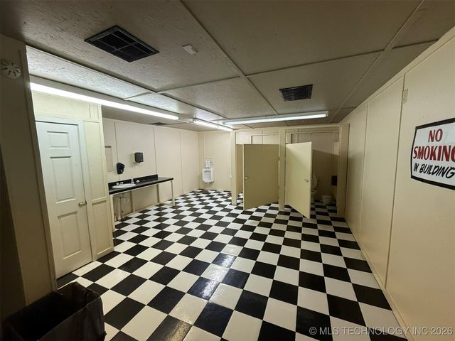 8100 Wainwright Road, Oktaha, OK 74450