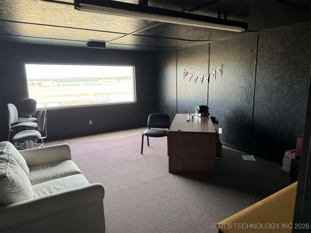 8100 Wainwright Road, Oktaha, OK 74450