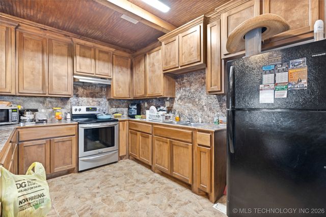 8100 Wainwright Road, Oktaha, OK 74450