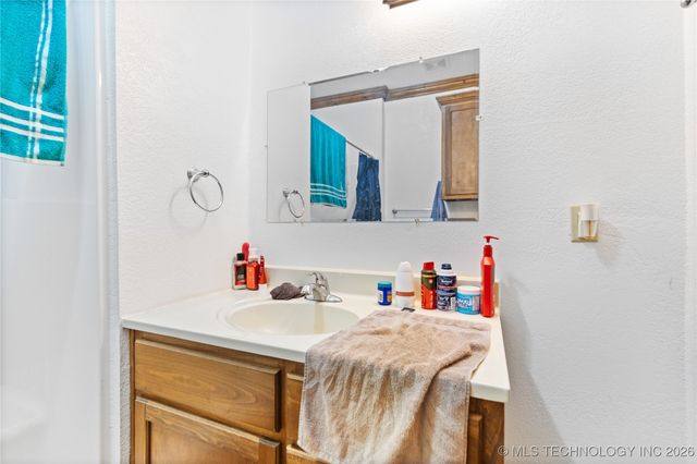 8100 Wainwright Road, Oktaha, OK 74450