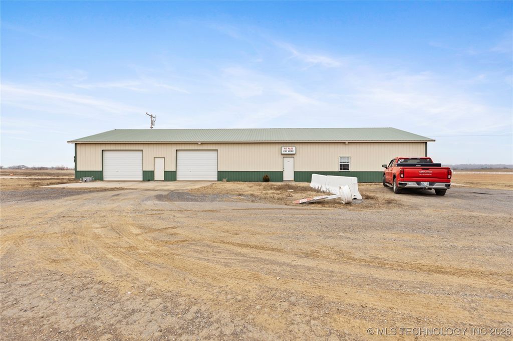 8100 Wainwright Road, Oktaha, OK 74450