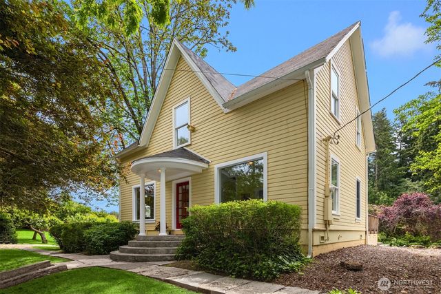 8395 NE Oddfellows, Bainbridge Island, WA 98110