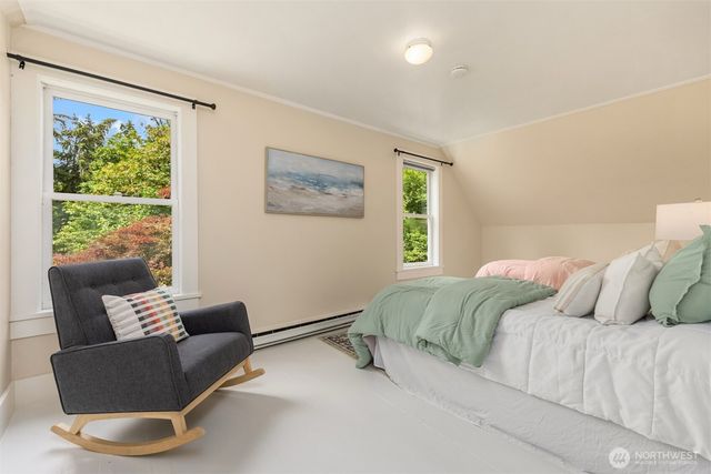 8395 NE Oddfellows, Bainbridge Island, WA 98110