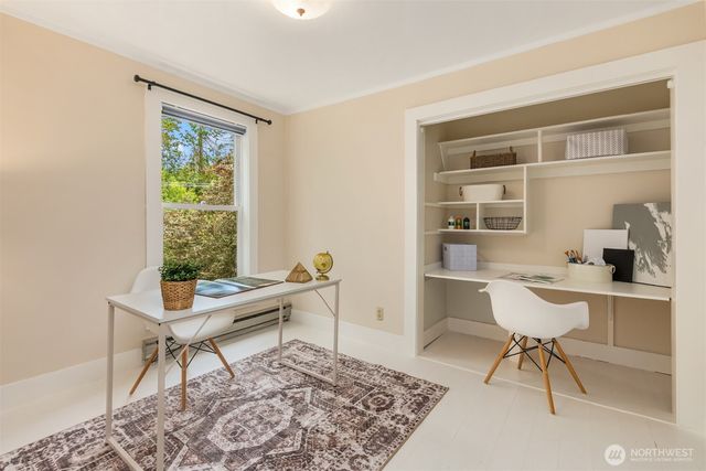 8395 NE Oddfellows, Bainbridge Island, WA 98110