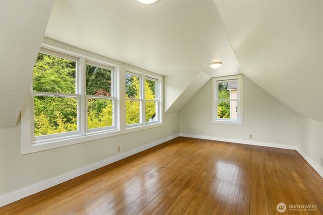 8395 NE Oddfellows, Bainbridge Island, WA 98110