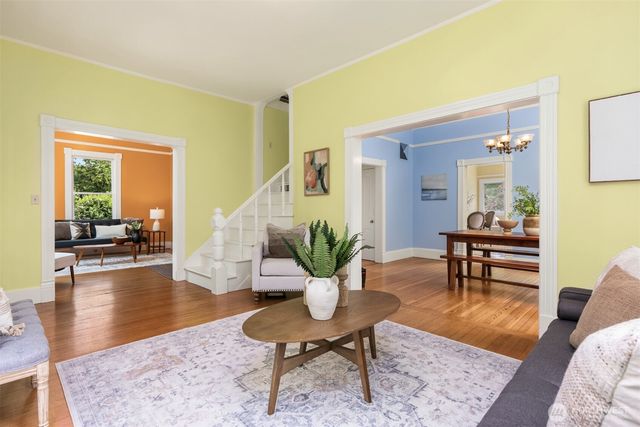 8395 NE Oddfellows, Bainbridge Island, WA 98110
