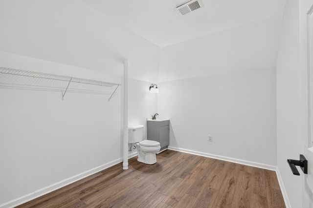 514 Rhodes Cir, Gallatin, TN 37066