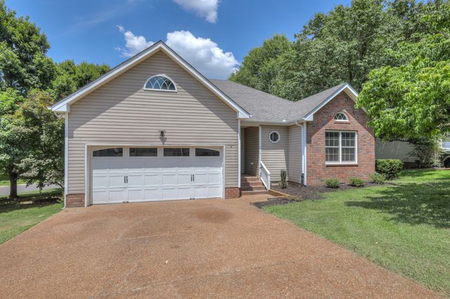 514 Rhodes Cir, Gallatin, TN 37066