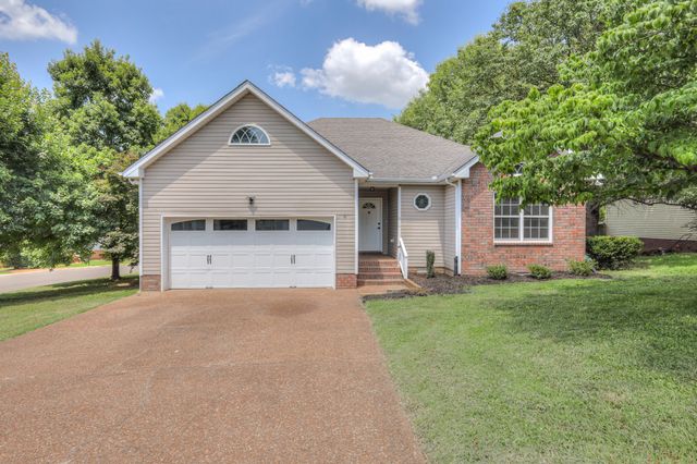 514 Rhodes Cir, Gallatin, TN 37066