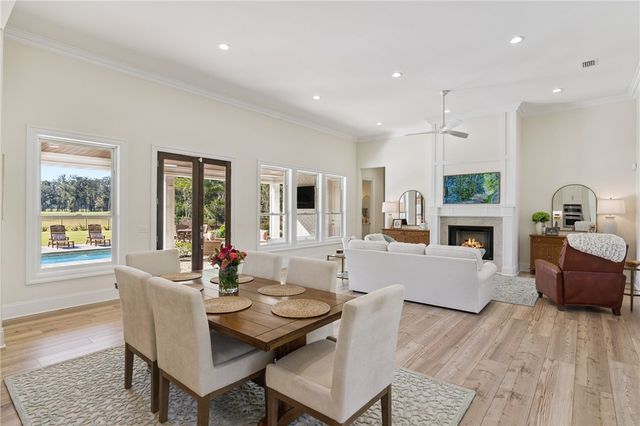 145 Lone Pine Court, Waverly, GA 31565