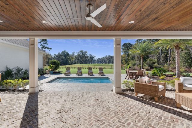 145 Lone Pine Court, Waverly, GA 31565