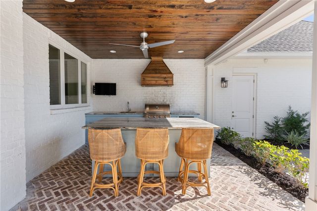 145 Lone Pine Court, Waverly, GA 31565