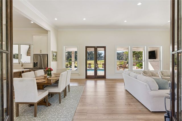 145 Lone Pine Court, Waverly, GA 31565