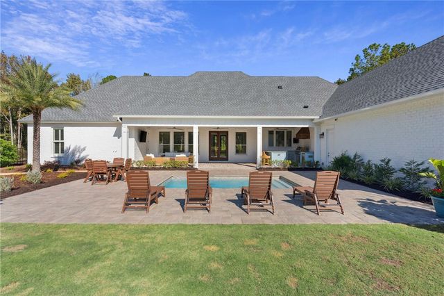 145 Lone Pine Court, Waverly, GA 31565