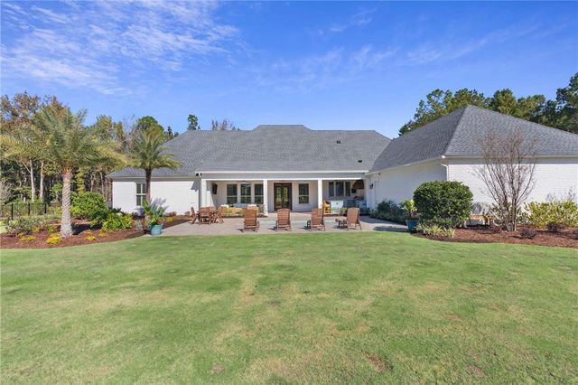 145 Lone Pine Court, Waverly, GA 31565