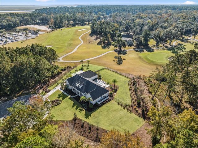 145 Lone Pine Court, Waverly, GA 31565