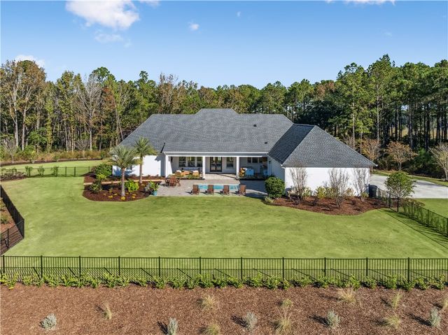 145 Lone Pine Court, Waverly, GA 31565