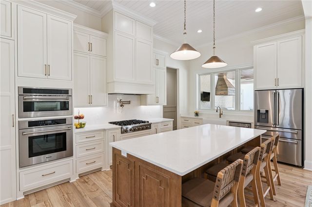 145 Lone Pine Court, Waverly, GA 31565