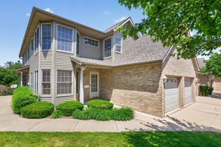 171 McLaren Drive N -, Sycamore, IL 60178