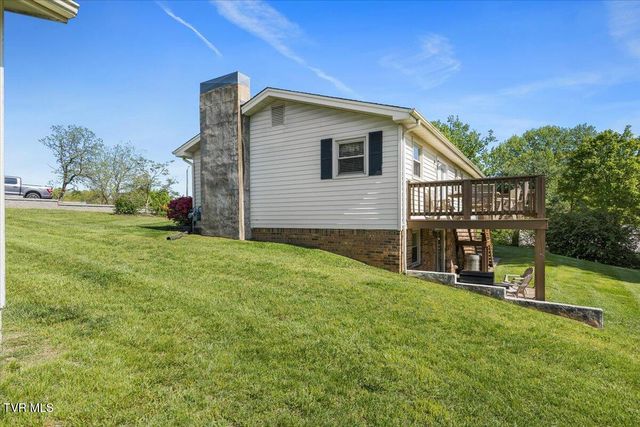 542 Mosswood Lane, Bristol, VA 24201