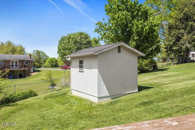 542 Mosswood Lane, Bristol, VA 24201