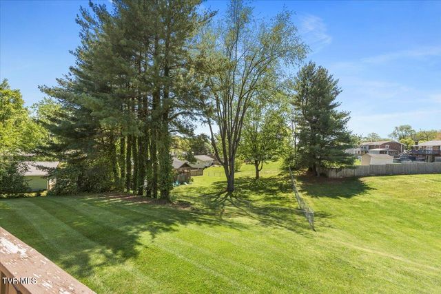 542 Mosswood Lane, Bristol, VA 24201