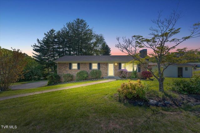 542 Mosswood Lane, Bristol, VA 24201