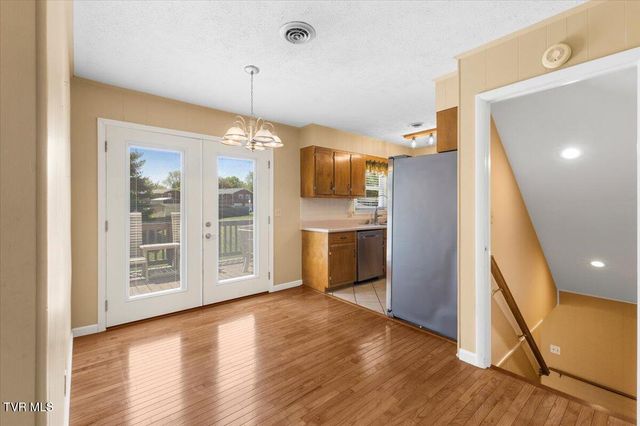 542 Mosswood Lane, Bristol, VA 24201