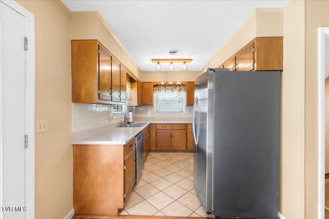 542 Mosswood Lane, Bristol, VA 24201