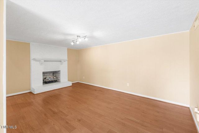 542 Mosswood Lane, Bristol, VA 24201