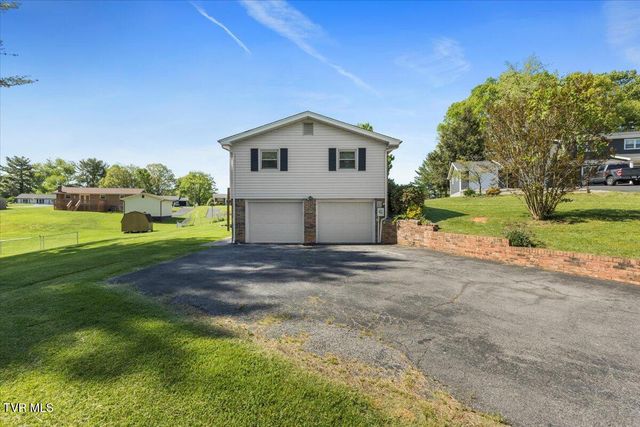 542 Mosswood Lane, Bristol, VA 24201