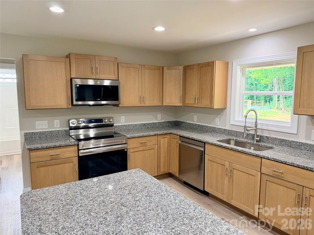 6415 Little Mountain Road, Sherrills Ford, NC 28673