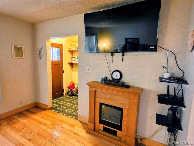 660 East Main Street, Batavia City, NY 14020