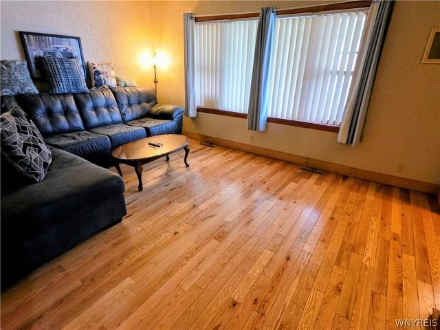 660 East Main Street, Batavia City, NY 14020