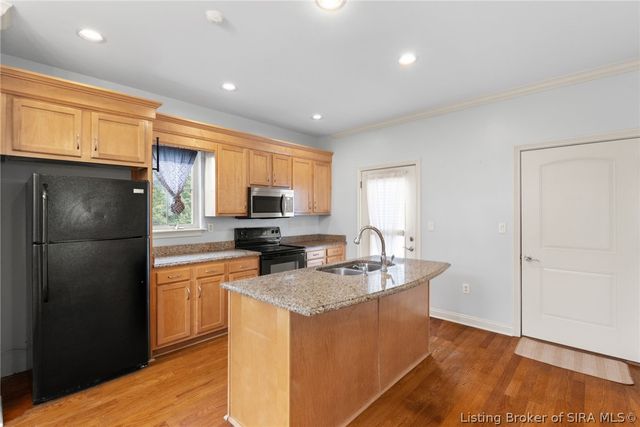 2534 Charlestown Road 11, New Albany, IN 47150