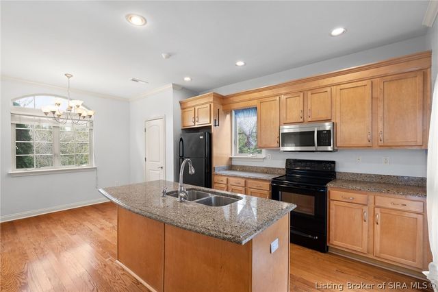 2534 Charlestown Road 11, New Albany, IN 47150