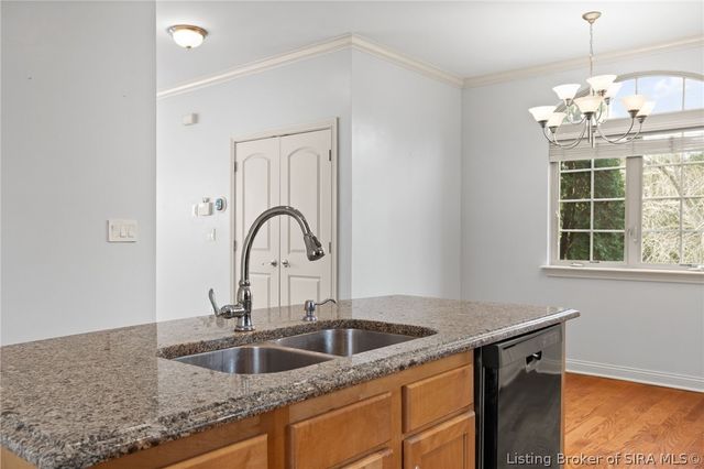 2534 Charlestown Road 11, New Albany, IN 47150