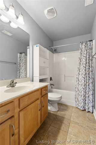 2534 Charlestown Road 11, New Albany, IN 47150