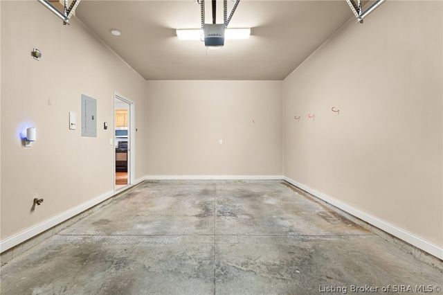 2534 Charlestown Road 11, New Albany, IN 47150