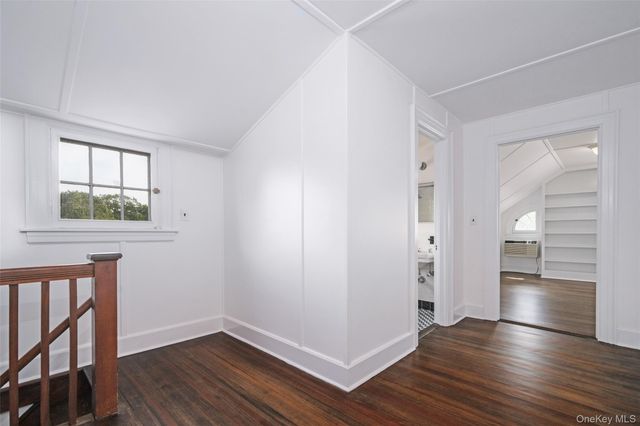 7 AXTELL Drive, Scarsdale, NY 10583