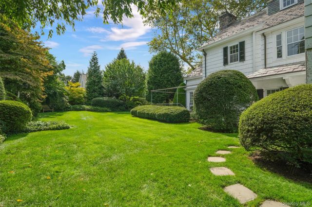 7 AXTELL Drive, Scarsdale, NY 10583