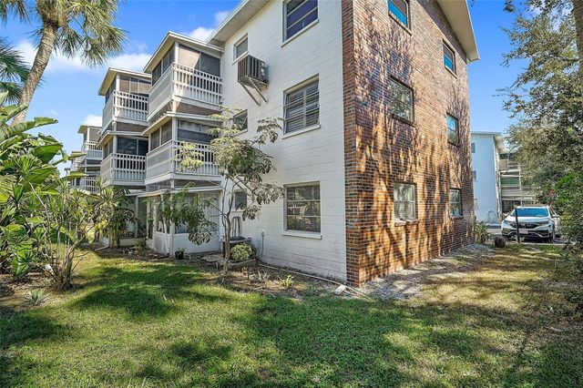 5940 EASY STREET K31, Bradenton, FL 34207